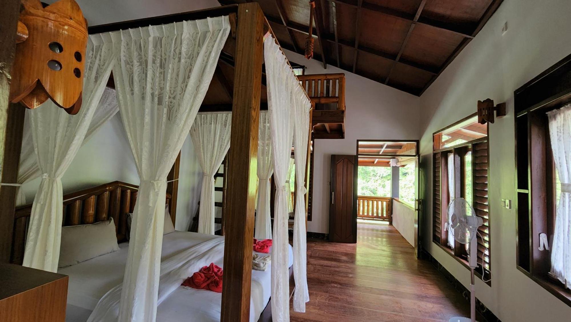 Sam'S Bungalows And Treks Bukit Lawang Exterior foto