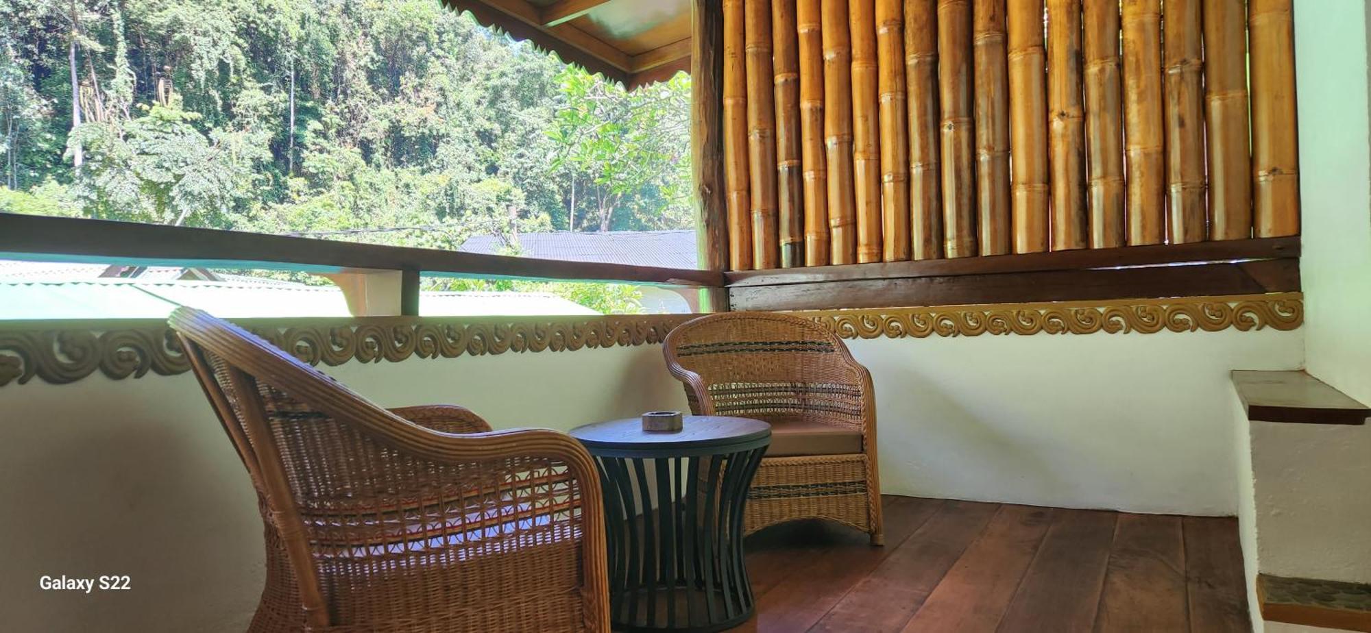 Sam'S Bungalows And Treks Bukit Lawang Exterior foto